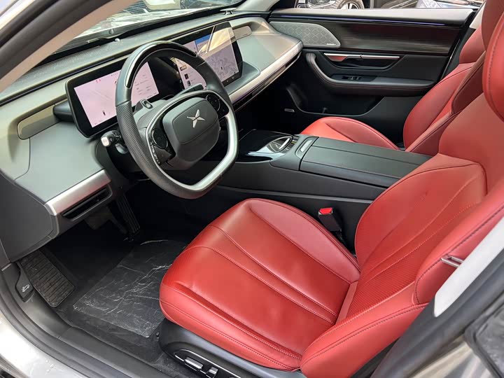 Фото 10 - XPeng P7