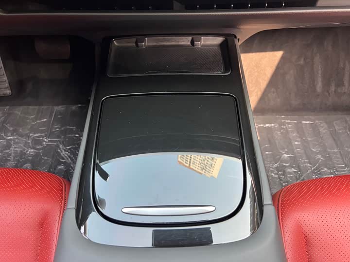 Фото 17 - XPeng P7