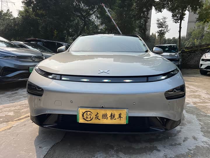 Фото 2 - XPeng P7
