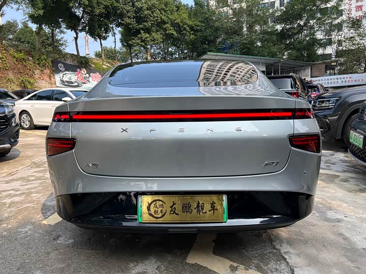 Фото 22 - XPeng P7