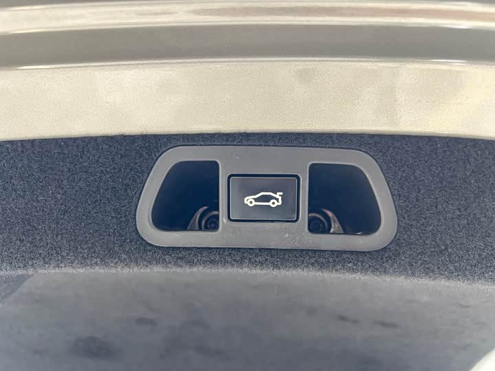 Фото 24 - XPeng P7