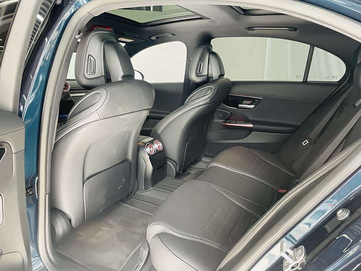 Фото 10 - Mercedes-Benz C-Class