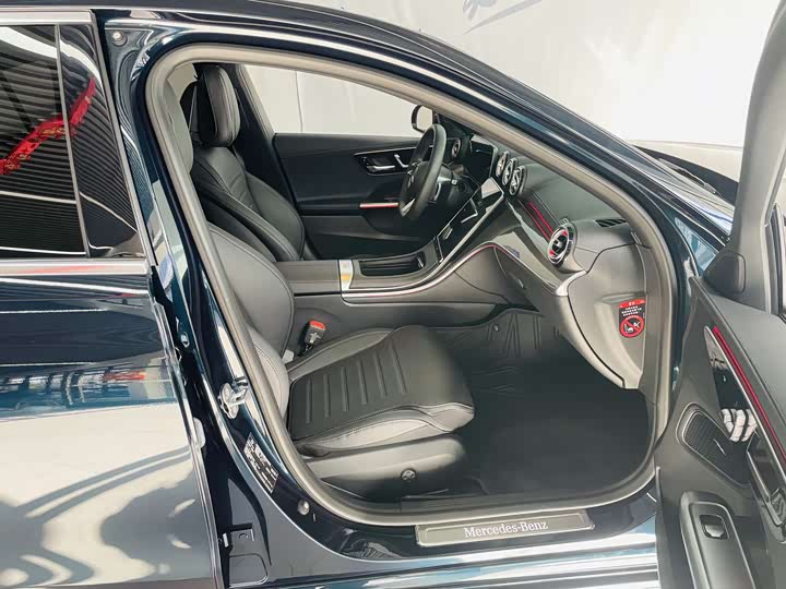 Фото 12 - Mercedes-Benz C-Class