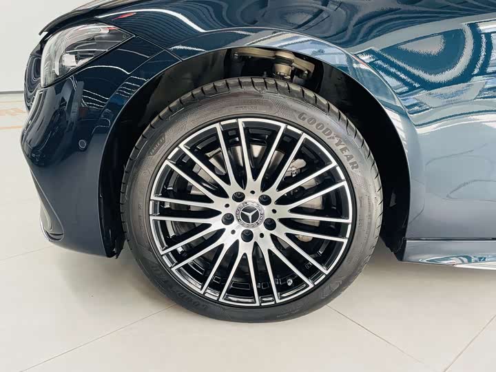 Фото 3 - Mercedes-Benz C-Class