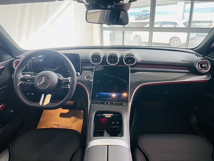 Фото 7 - Mercedes-Benz C-Class