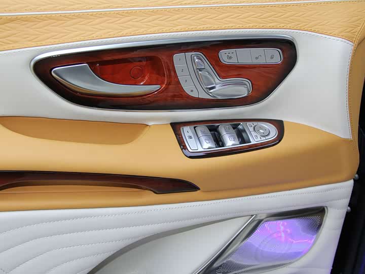 Фото 15 - Mercedes-Benz Vito