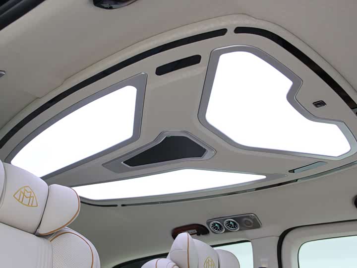 Фото 19 - Mercedes-Benz Vito