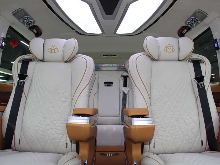 Фото 23 - Mercedes-Benz Vito