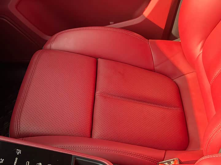 Фото 32 - Porsche Macan