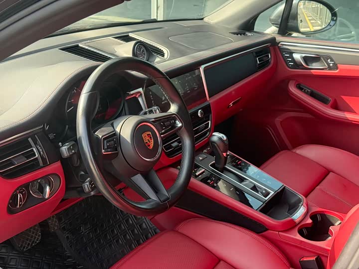 Фото 8 - Porsche Macan