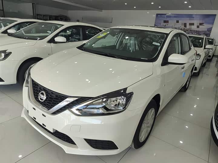 Фото 2 - Nissan Sylphy