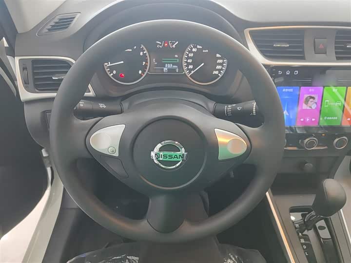 Фото 3 - Nissan Sylphy