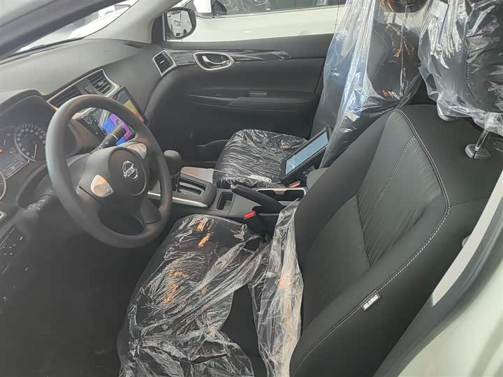 Фото 7 - Nissan Sylphy