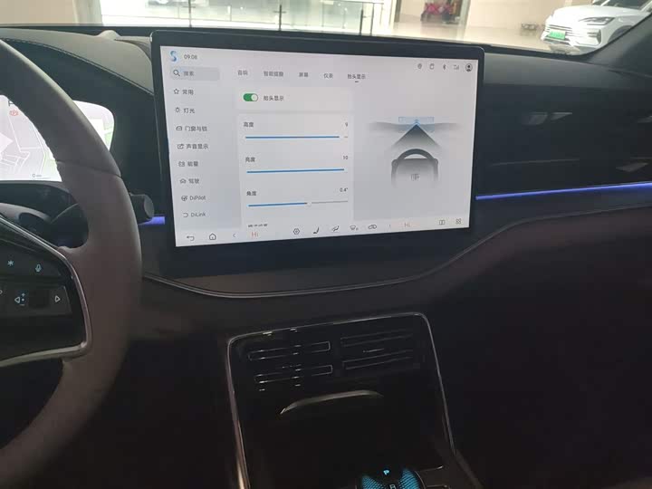 Фото 13 - BYD Tang Hybrid/EV