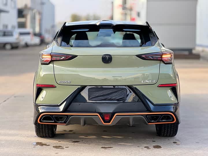 Фото 6 - Changan UNI-T