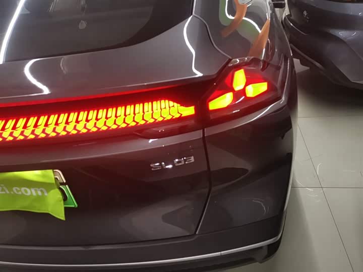 Фото 8 - Changan Deepal SL03