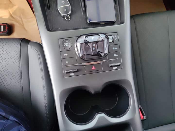 Фото 14 - BYD Qin Plus