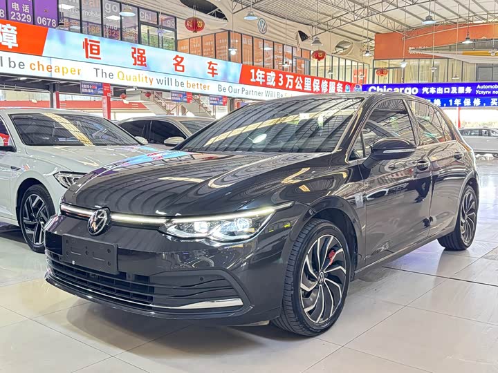 Фото 1 - Volkswagen Golf