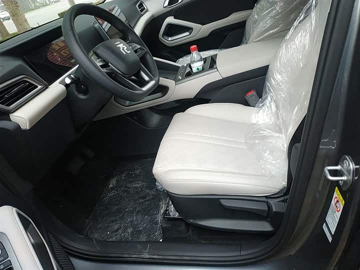 Фото 15 - BYD Yuan Up