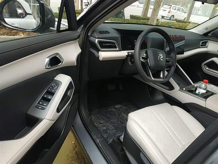 Фото 16 - BYD Yuan Up