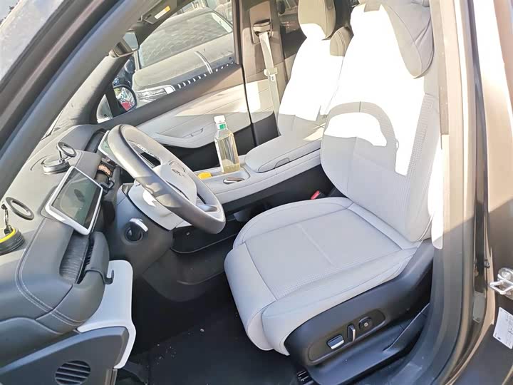 Фото 15 - Nio ES6