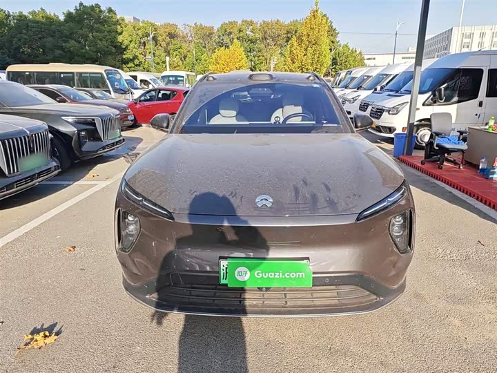 Фото 3 - Nio ES6