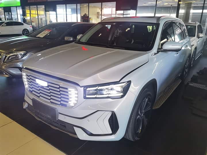 Фото 2 - Geely Monjaro