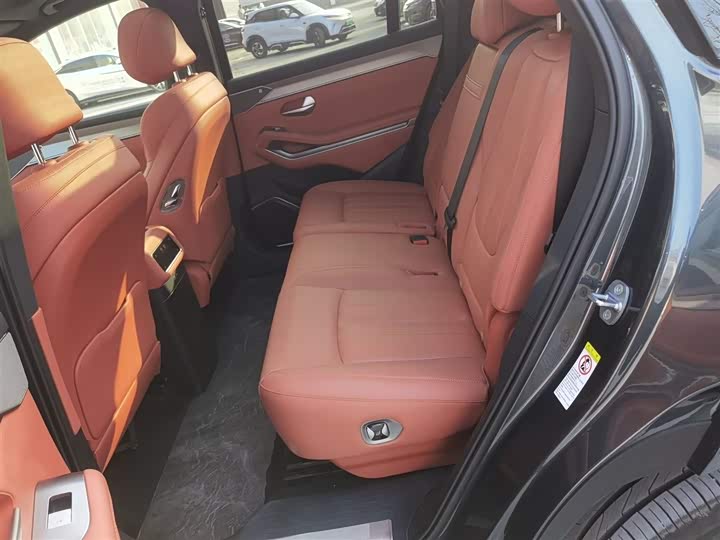 Фото 14 - BYD Tang L