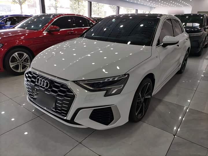 Фото 1 - Audi A3