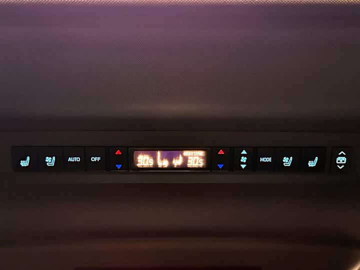 Фото 18 - Toyota Sienna