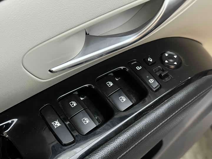 Фото 14 - Hyundai Tucson L