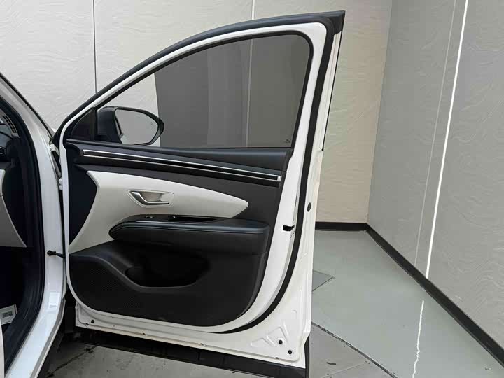 Фото 16 - Hyundai Tucson L