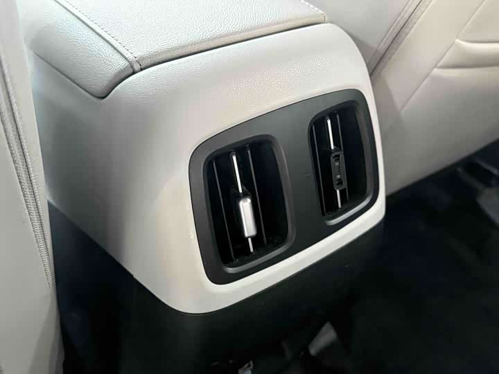 Фото 19 - Hyundai Tucson L