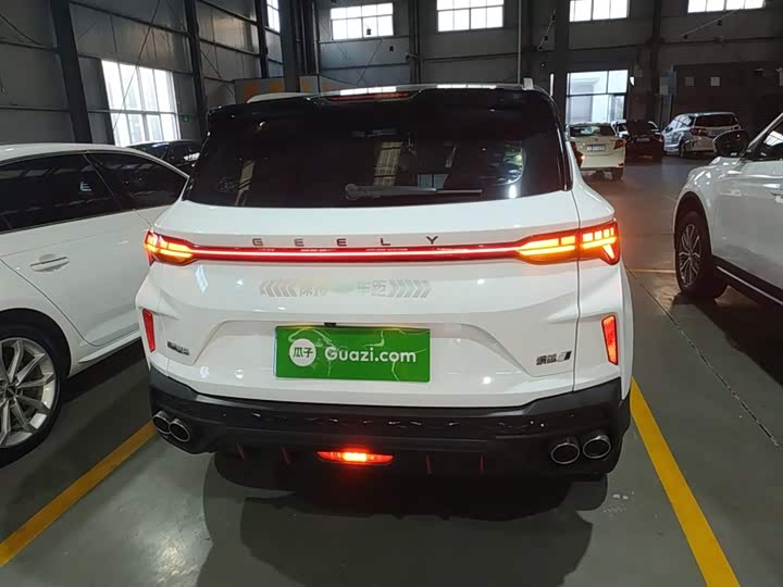 Фото 6 - Geely Coolray