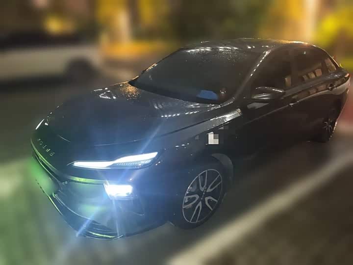 Фото 1 - Roewe D6