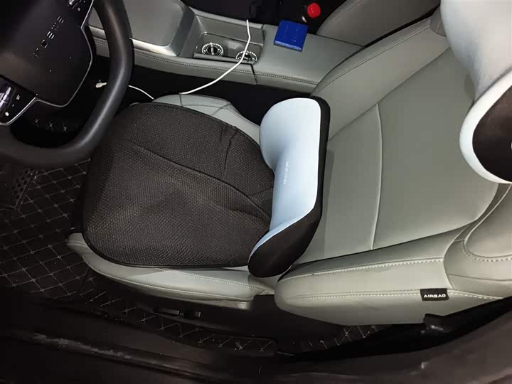 Фото 8 - Roewe D6