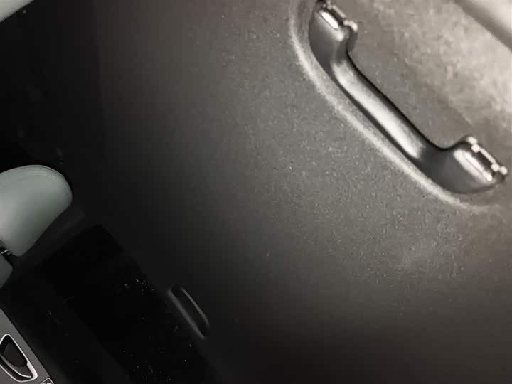 Фото 9 - Roewe D6