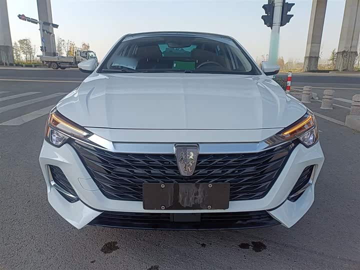 Фото 3 - Roewe i6 Max EV