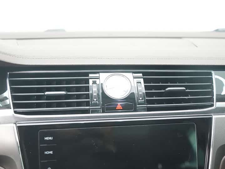 Фото 16 - Volkswagen Phideon