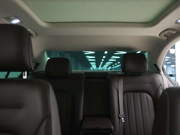 Фото 22 - Volkswagen Phideon