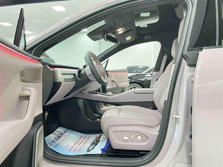 Фото 6 - Nio Onvo L60