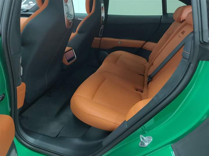 Фото 14 - Xiaomi YU7