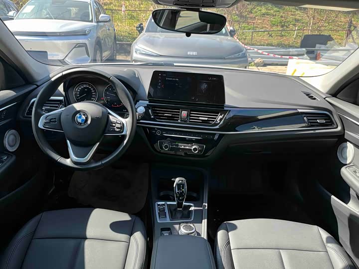 Фото 11 - BMW 1 Series