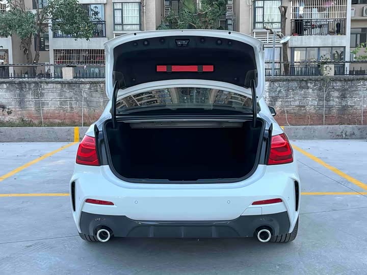 Фото 18 - BMW 1 Series