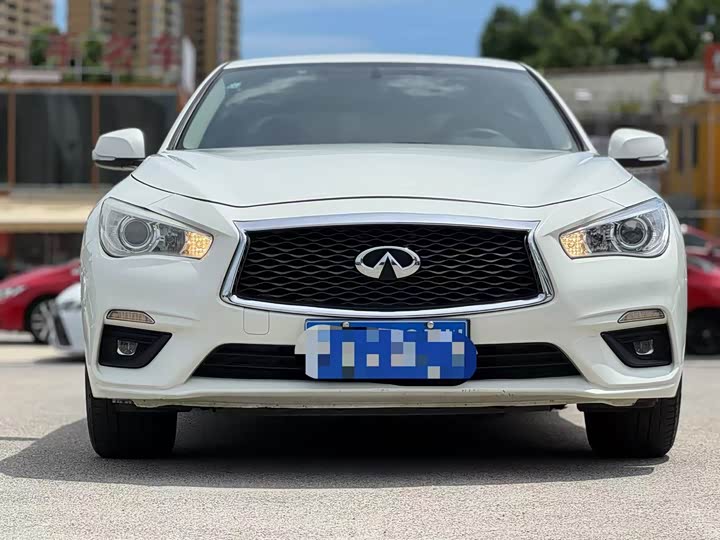 Фото 2 - Infiniti Q50L