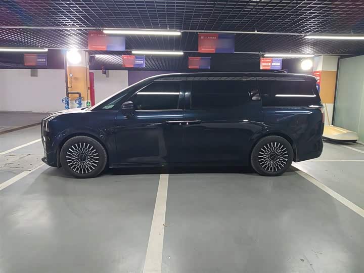 Фото 5 - Zeekr 009