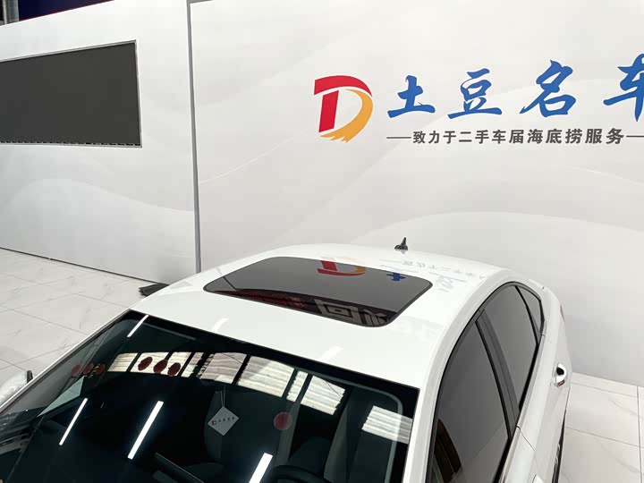 Фото 16 - Volkswagen Lavida