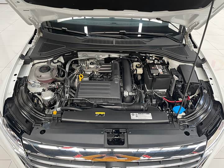 Фото 18 - Volkswagen Lavida