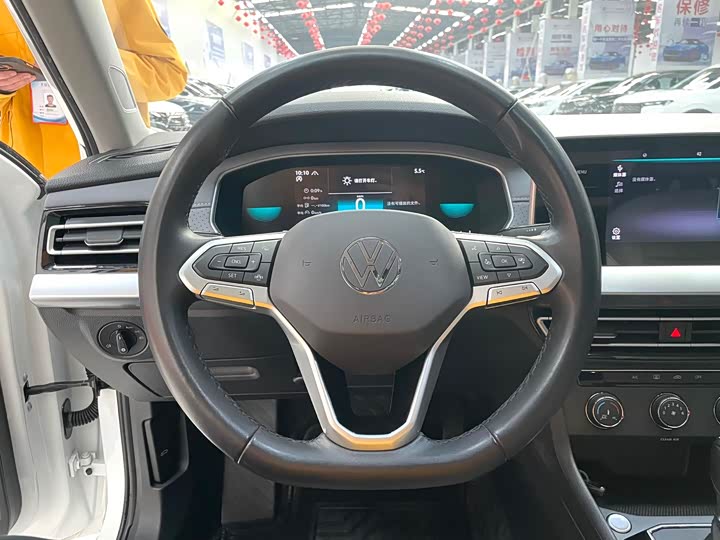 Фото 7 - Volkswagen Lavida