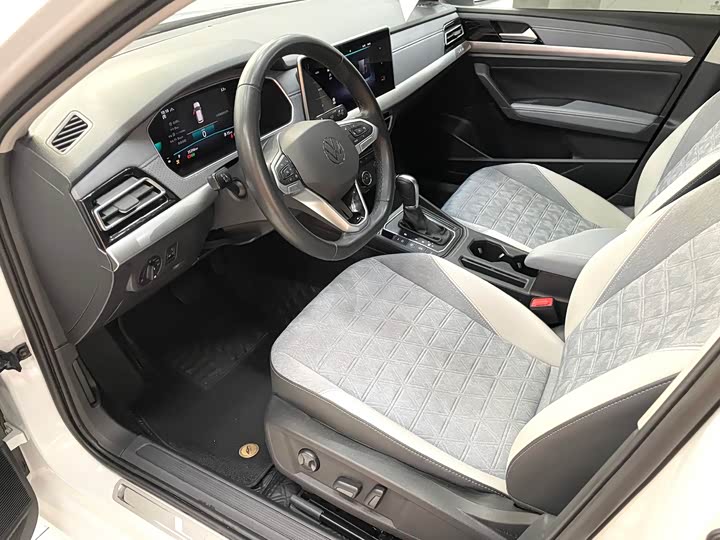 Фото 8 - Volkswagen Lavida